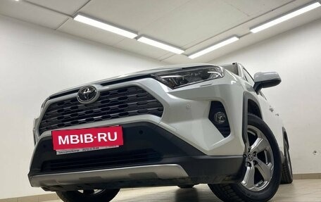 Toyota RAV4, 2020 год, 3 990 000 рублей, 7 фотография