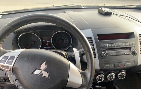 Mitsubishi Outlander III рестайлинг 3, 2012 год, 1 600 000 рублей, 3 фотография