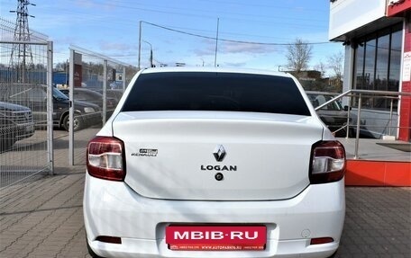 Renault Logan II, 2018 год, 720 000 рублей, 4 фотография