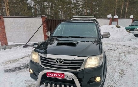 Toyota Hilux VII, 2013 год, 2 450 000 рублей, 2 фотография