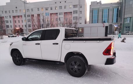 Toyota Hilux VIII, 2021 год, 6 050 000 рублей, 3 фотография