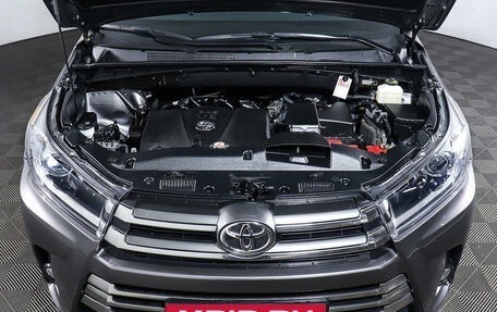 Toyota Highlander III, 2019 год, 4 699 000 рублей, 9 фотография