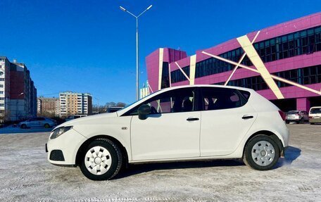 SEAT Ibiza IV рестайлинг 2, 2011 год, 450 000 рублей, 2 фотография