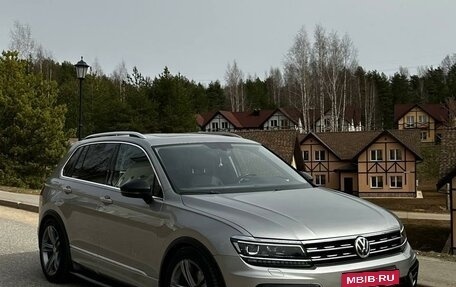 Volkswagen Tiguan II, 2018 год, 3 800 000 рублей, 5 фотография