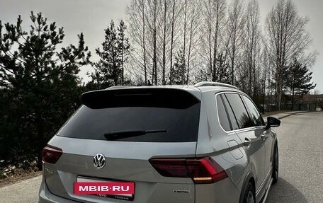 Volkswagen Tiguan II, 2018 год, 3 800 000 рублей, 4 фотография