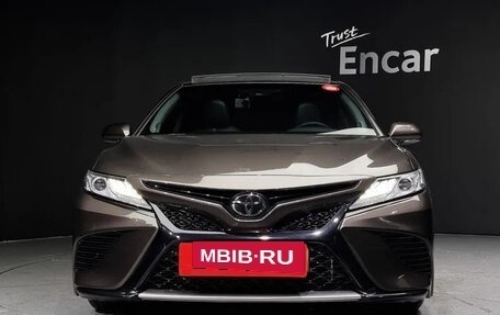 Toyota Camry, 2020 год, 3 050 000 рублей, 3 фотография
