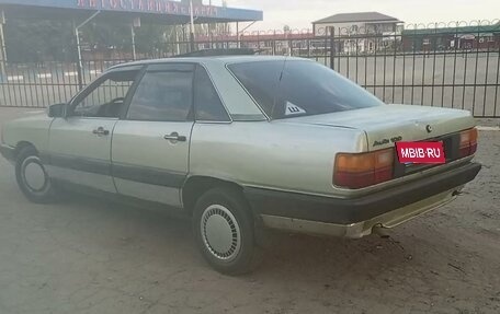 Audi 100, 1984 год, 170 000 рублей, 3 фотография