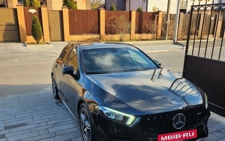 Mercedes-Benz A-Класс, 2018 год, 2 750 000 рублей, 5 фотография