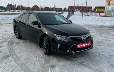 Toyota Camry, 2017 год, 2 200 000 рублей, 3 фотография
