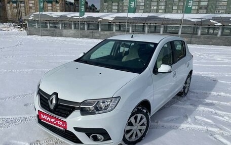 Renault Sandero II рестайлинг, 2019 год, 1 150 000 рублей, 2 фотография