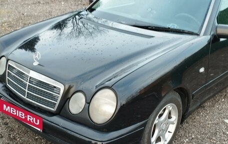 Mercedes-Benz E-Класс, 1999 год, 390 000 рублей, 4 фотография