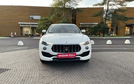 Maserati Levante I, 2017 год, 5 700 000 рублей, 3 фотография