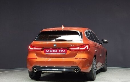 BMW 1 серия, 2020 год, 2 570 000 рублей, 6 фотография