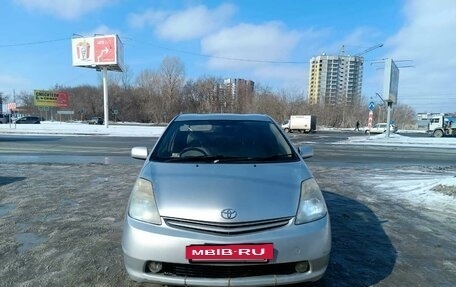 Toyota Prius, 2010 год, 680 000 рублей, 4 фотография