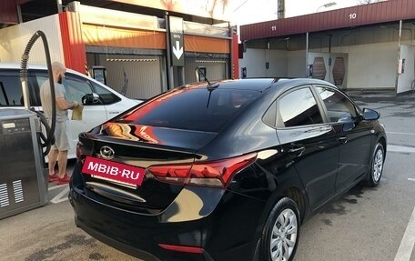 Hyundai Solaris II рестайлинг, 2018 год, 1 435 000 рублей, 3 фотография