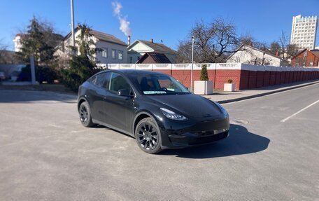 Tesla Model Y I, 2021 год, 3 990 000 рублей, 4 фотография