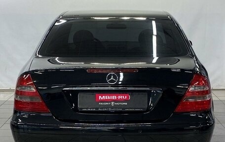 Mercedes-Benz E-Класс, 2005 год, 740 000 рублей, 3 фотография