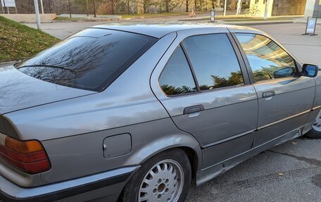 BMW 3 серия, 1991 год, 245 000 рублей, 3 фотография