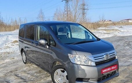 Honda Stepwgn IV, 2010 год, 1 395 000 рублей, 2 фотография