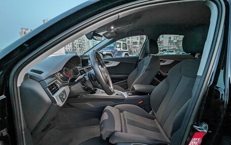 Audi A4, 2018 год, 3 290 000 рублей, 5 фотография