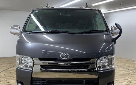 Toyota HiAce H200, 2015 год, 2 400 000 рублей, 2 фотография