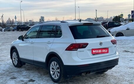 Volkswagen Tiguan II, 2018 год, 2 650 000 рублей, 3 фотография