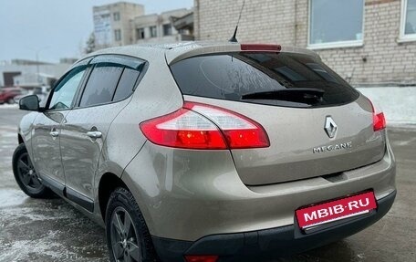 Renault Megane III, 2013 год, 800 000 рублей, 2 фотография