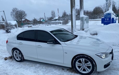 BMW 3 серия, 2012 год, 2 400 000 рублей, 2 фотография