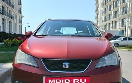 SEAT Ibiza IV рестайлинг 2, 2013 год, 950 000 рублей, 3 фотография