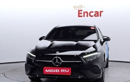 Mercedes-Benz A-Класс, 2023 год, 4 850 000 рублей, 2 фотография