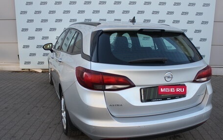 Opel Astra K, 2016 год, 1 299 000 рублей, 3 фотография