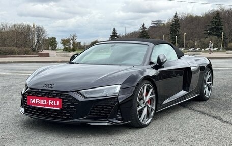Audi R8, 2020 год, 17 500 000 рублей, 3 фотография