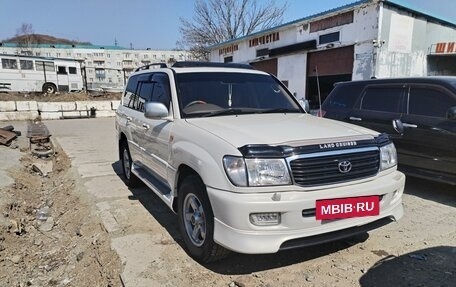 Toyota Land Cruiser 100 рестайлинг 2, 2002 год, 2 500 000 рублей, 4 фотография
