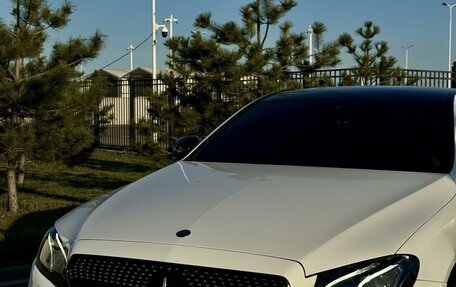 Mercedes-Benz E-Класс, 2019 год, 4 270 000 рублей, 2 фотография