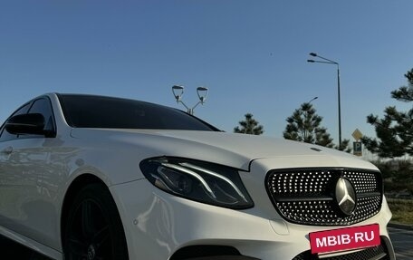 Mercedes-Benz E-Класс, 2019 год, 4 270 000 рублей, 5 фотография