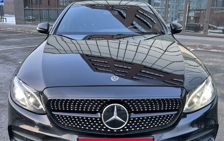 Mercedes-Benz E-Класс, 2019 год, 3 590 000 рублей, 2 фотография
