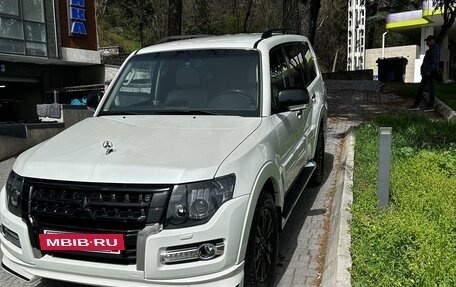 Mitsubishi Pajero IV, 2019 год, 3 990 000 рублей, 2 фотография