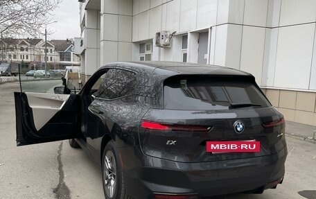 BMW iX, 2022 год, 10 500 000 рублей, 3 фотография