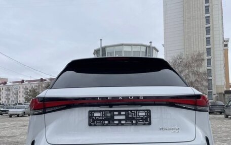 Lexus RX IV рестайлинг, 2023 год, 8 650 000 рублей, 6 фотография
