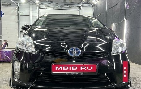 Toyota Prius, 2010 год, 1 095 000 рублей, 3 фотография