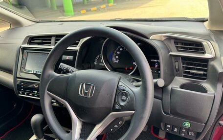Honda Fit III, 2018 год, 1 370 000 рублей, 7 фотография