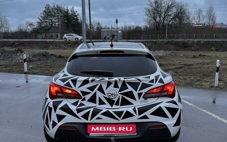 Opel Astra J, 2013 год, 865 000 рублей, 3 фотография