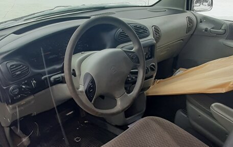 Plymouth Voyager III, 1999 год, 400 000 рублей, 3 фотография