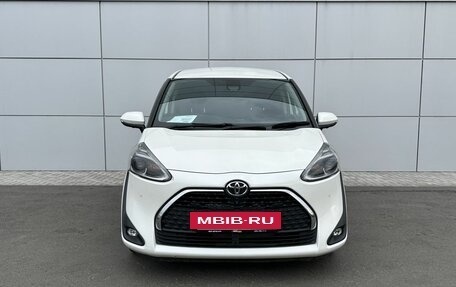 Toyota Sienta II, 2018 год, 1 499 000 рублей, 2 фотография