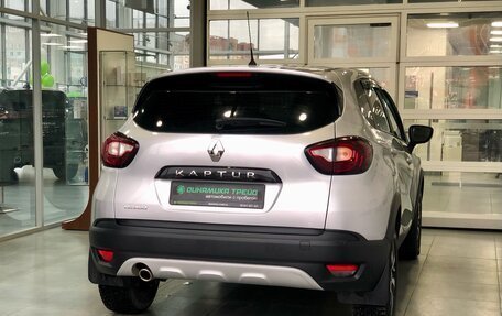 Renault Kaptur I рестайлинг, 2019 год, 1 630 000 рублей, 4 фотография