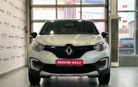 Renault Kaptur I рестайлинг, 2019 год, 1 630 000 рублей, 2 фотография