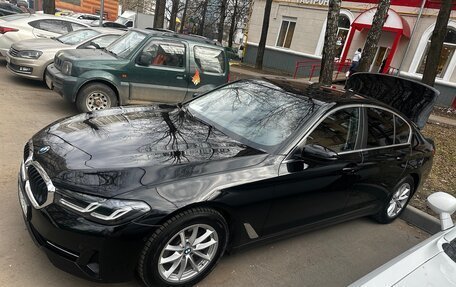 BMW 5 серия, 2022 год, 5 400 000 рублей, 2 фотография