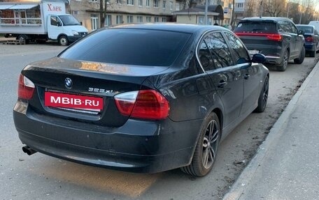 BMW 3 серия, 2006 год, 1 000 000 рублей, 3 фотография