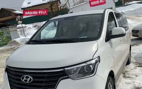 Hyundai H-1 II рестайлинг, 2021 год, 3 840 000 рублей, 3 фотография