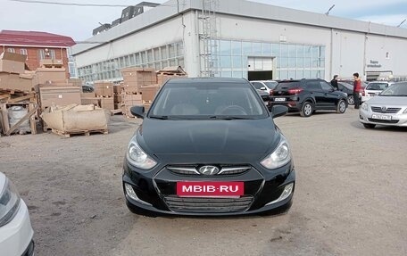 Hyundai Solaris II рестайлинг, 2013 год, 795 000 рублей, 3 фотография